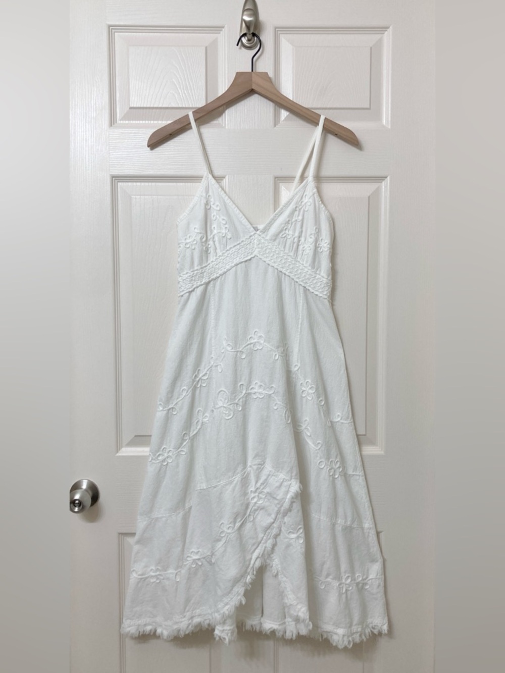 White Deep V Neck Peruvian Cotton Strappy Sundress Size Large Coastal Vacation - Picture 10 of 10
